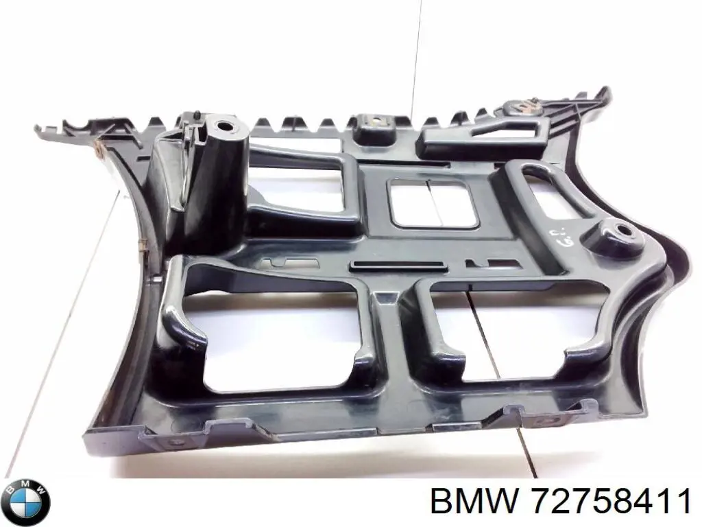 72758411 BMW Pára-choque dianteiro