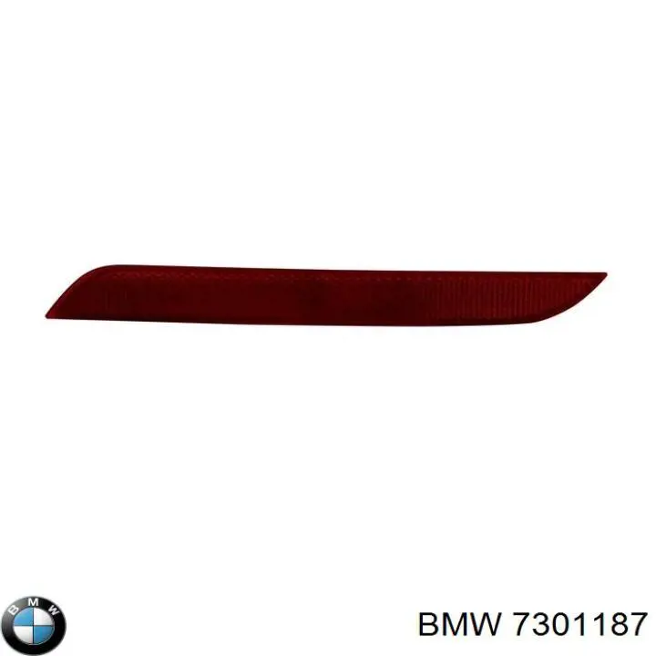 7301187 BMW Retrorrefletor (refletor) do pára-choque traseiro esquerdo