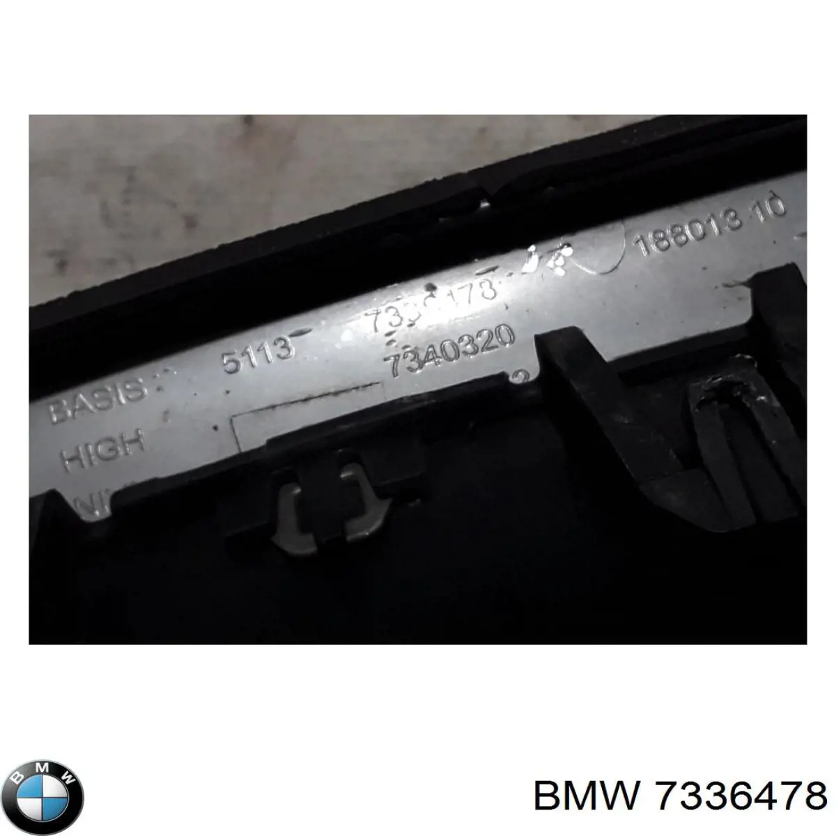 Grelha do radiador direita BMW 7336478