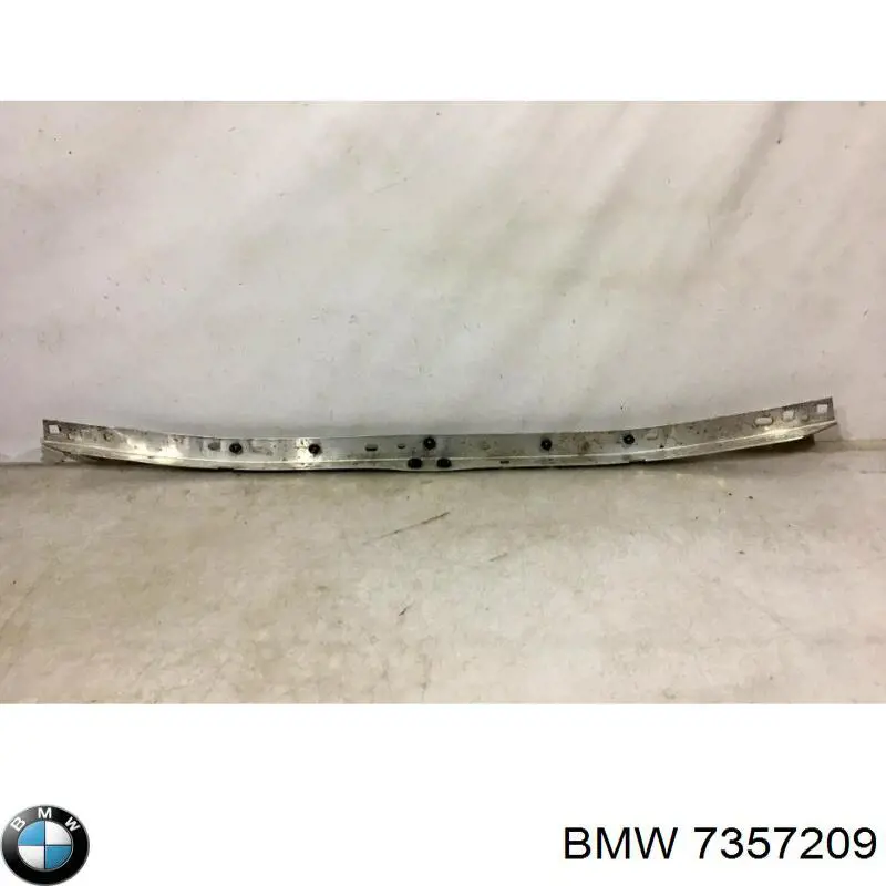 7357209 BMW Suporte superior do radiador (painel de montagem de fixação das luzes)