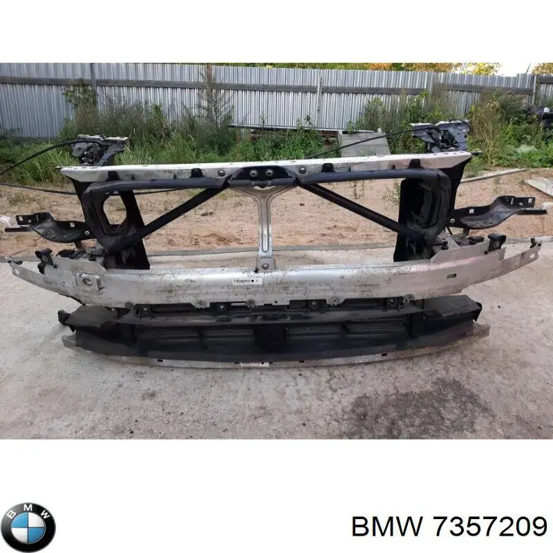 Compre 7357209 BMW Suporte superior do radiador (painel de montagem de fixação das luzes)