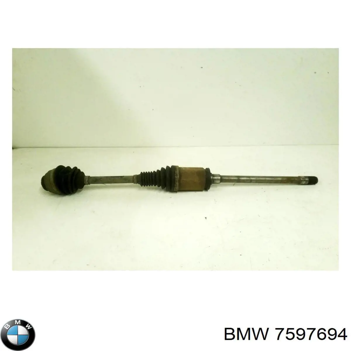 7597694 BMW Semieixo (acionador) dianteiro direito