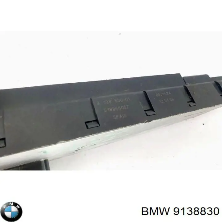 Unidade traseira do salão de dispositivos de segurança 9138830 BMW