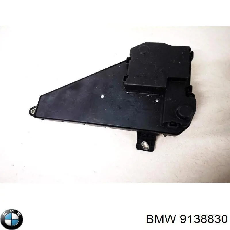 Unidade traseira do salão de dispositivos de segurança BMW 9138830