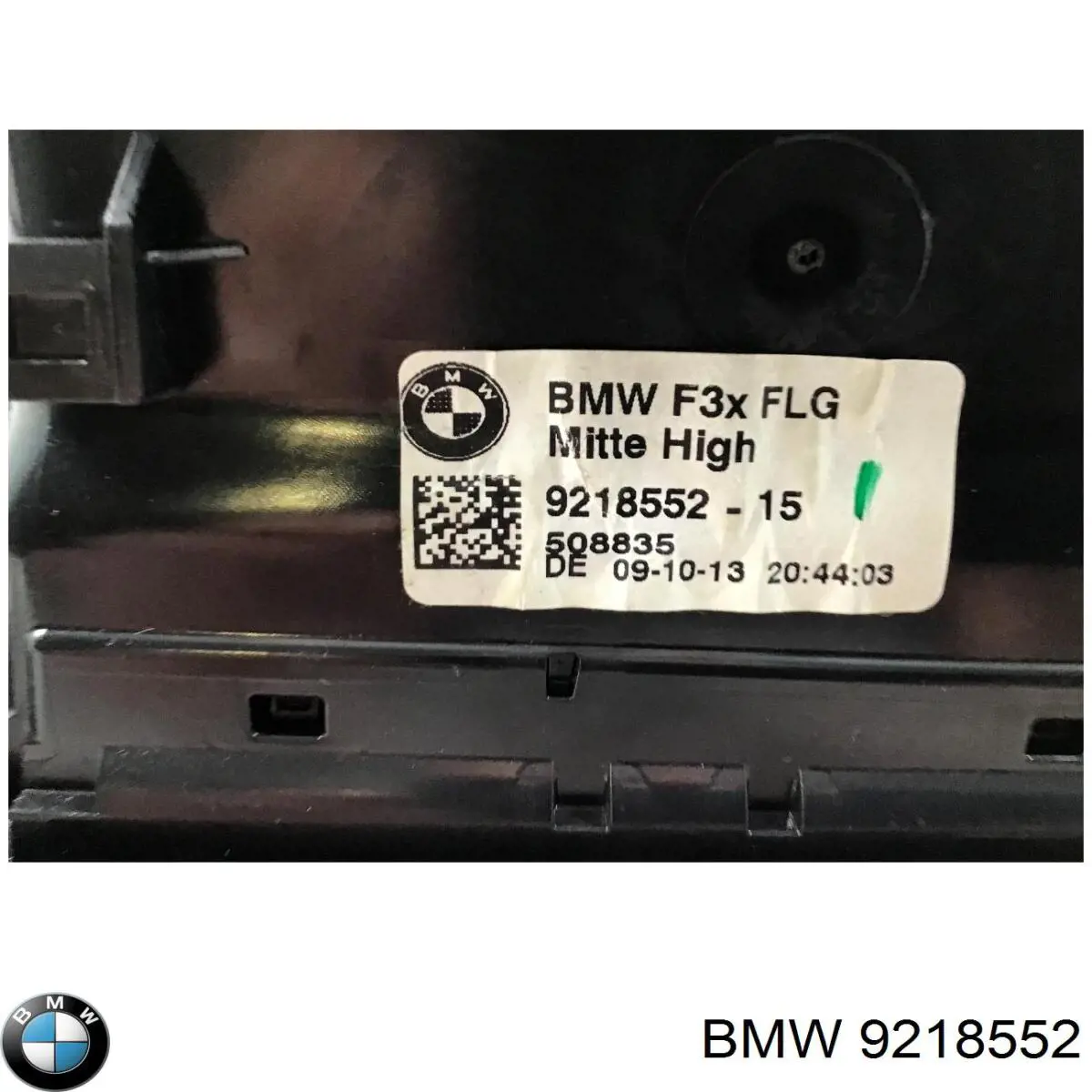 Grelha de ventilação de salão no "painel de instrumentos" 9218552 BMW