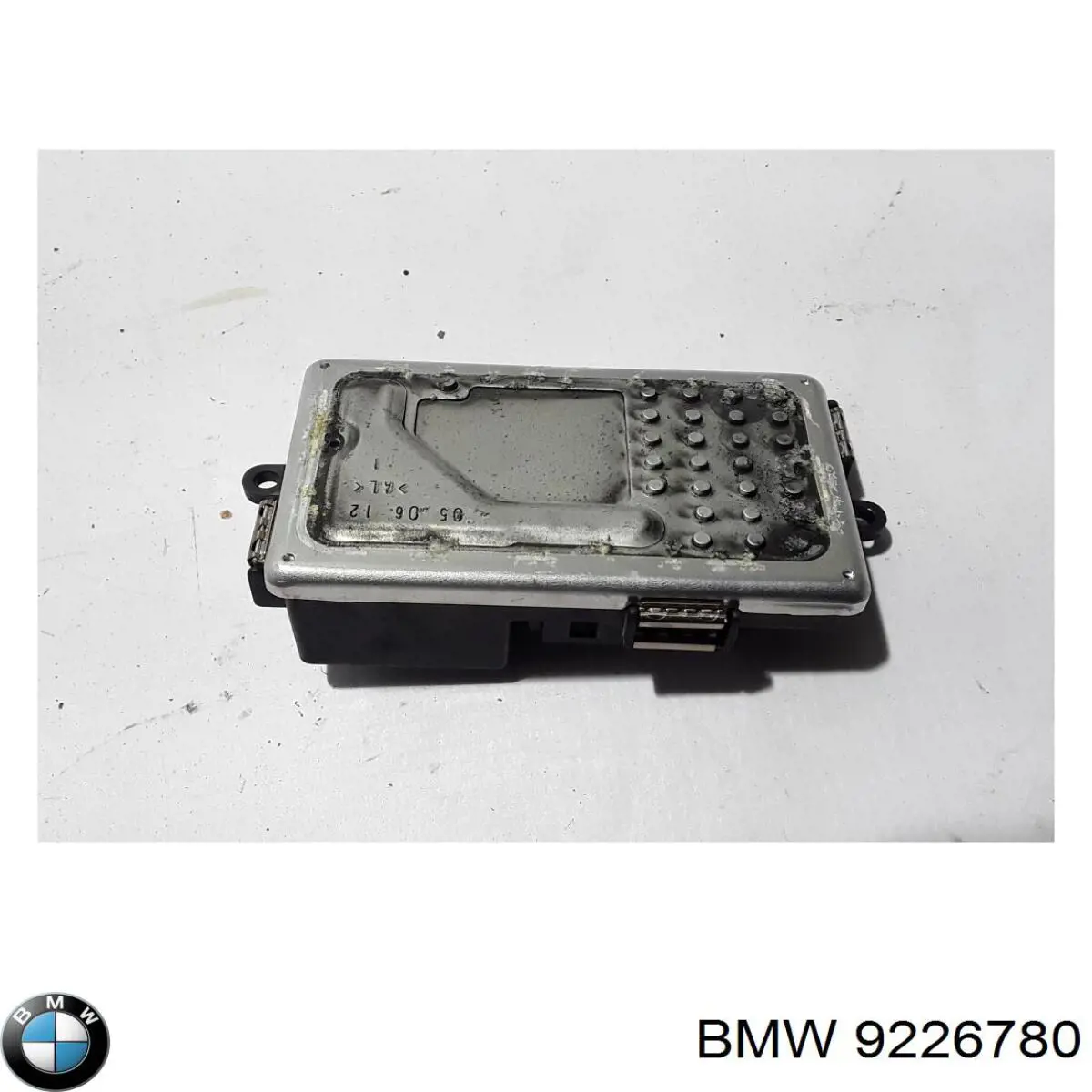 Resistor (resistência) de ventilador de forno (de aquecedor de salão) 9226780 BMW