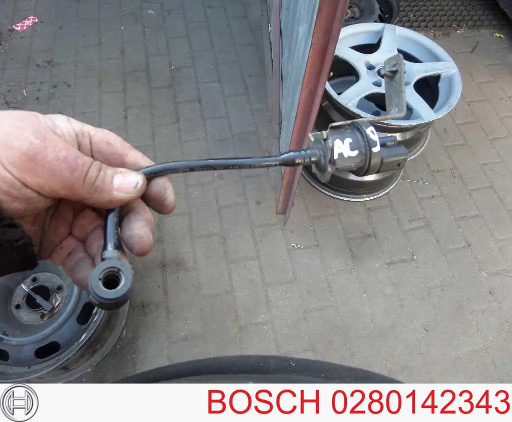 Válvula de ventilação dos gases do tanque de combustível 0280142343 Bosch