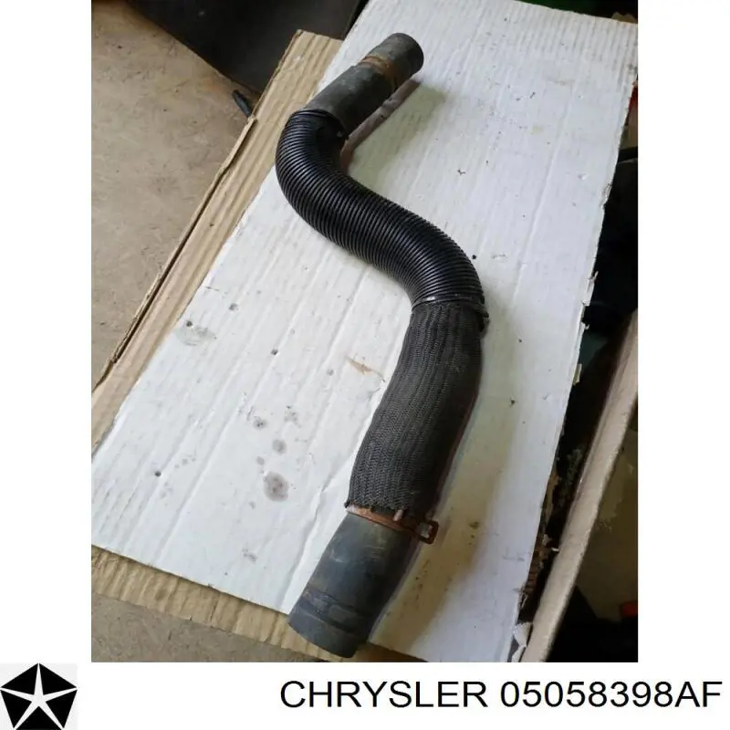 K05058398AE Fiat/Alfa/Lancia Mangueira (cano derivado) inferior do radiador de esfriamento