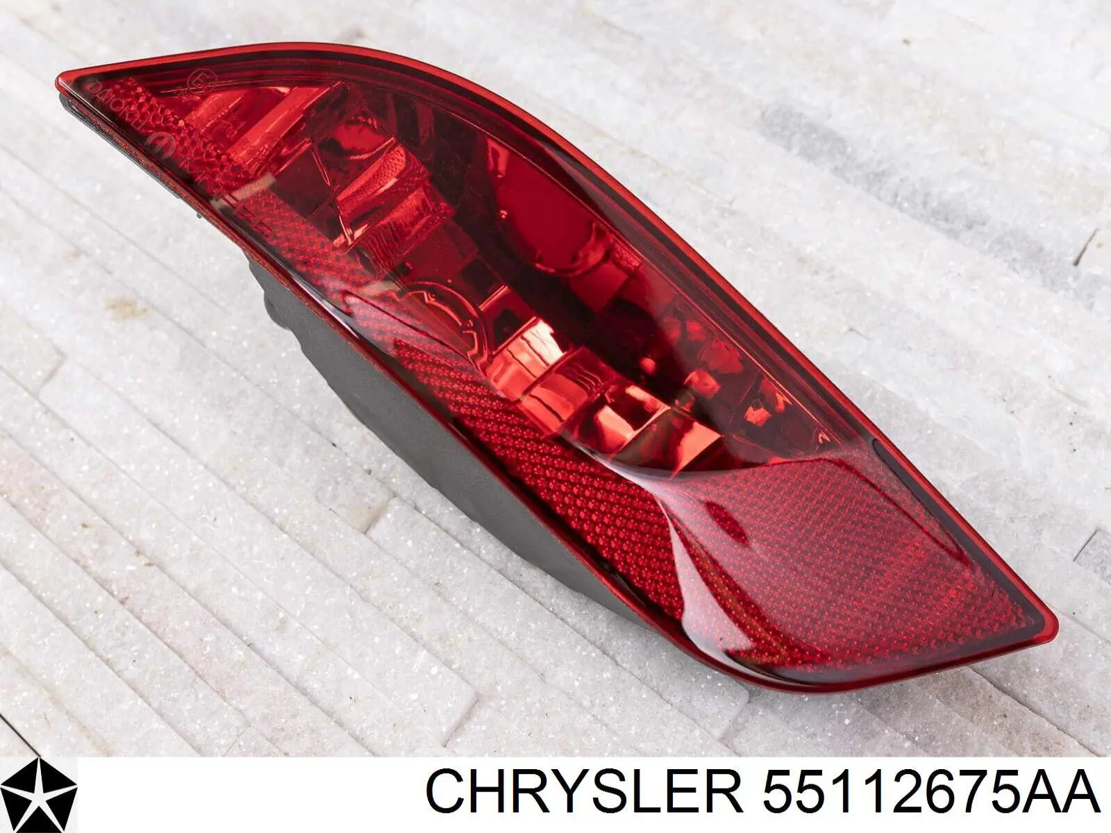 Lanterna de nevoeiro traseira esquerda Chrysler 55112675AA preço, a partir de 41,01 USD