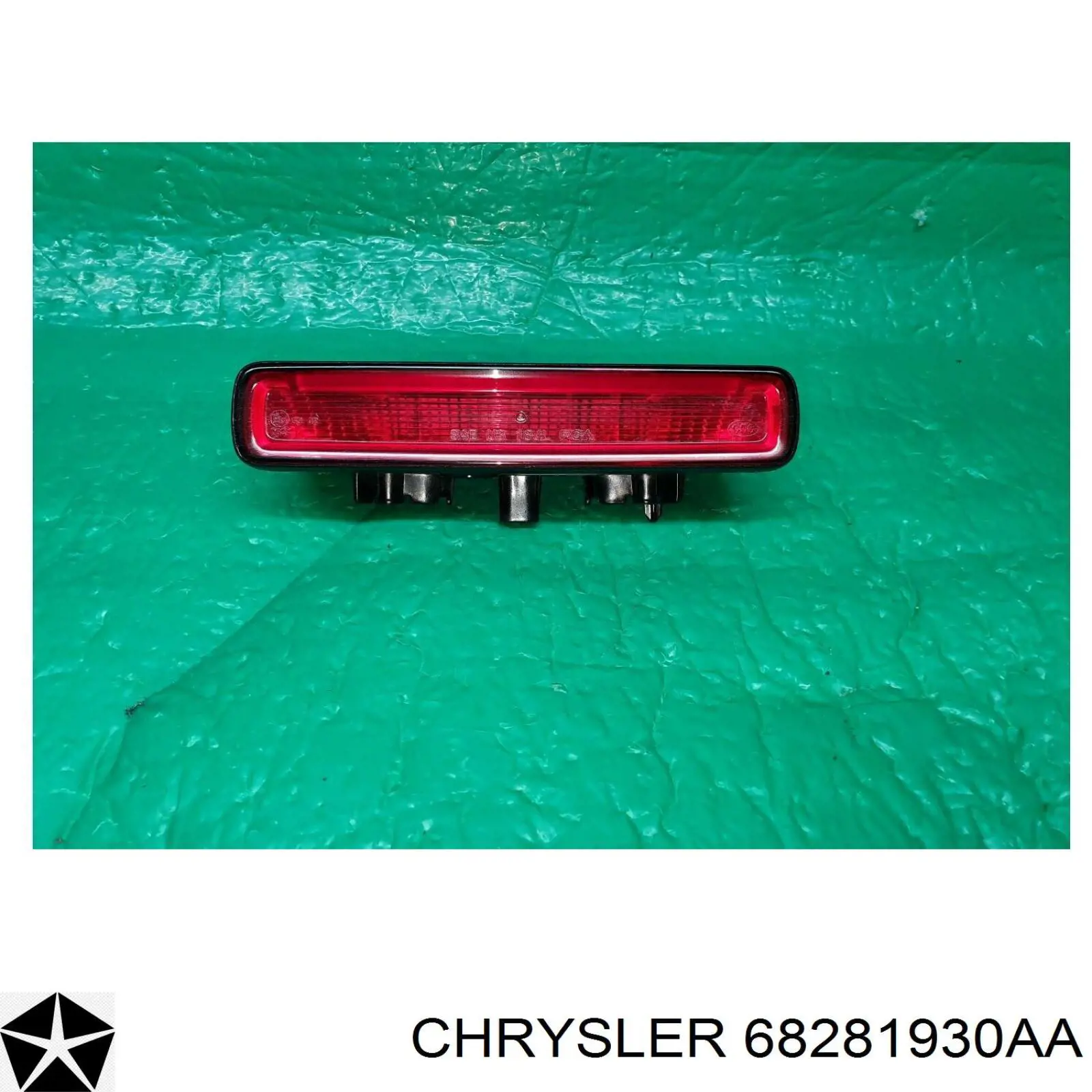 68281930AA Chrysler Sinal de parada traseiro adicional