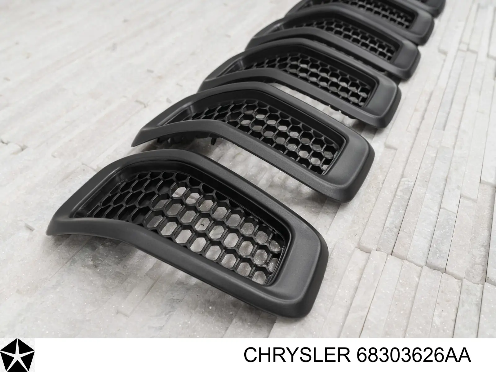 68303626AA Chrysler Grelha do radiador