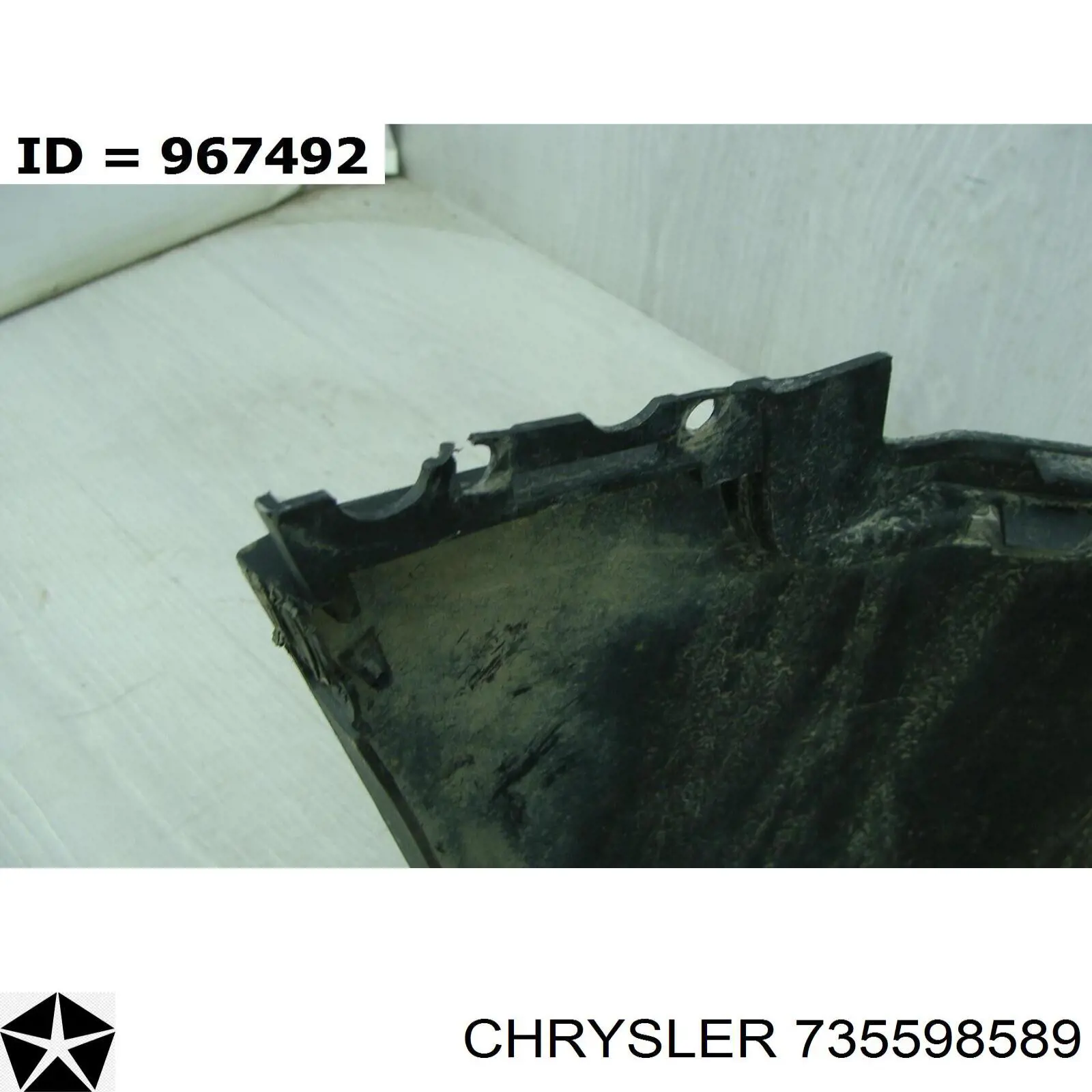735598589 Chrysler Pára-choque dianteiro
