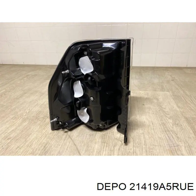 Lanterna traseira direita Depo/Loro/Abakus 21419A5RUE preço, a partir de 130,41 USD