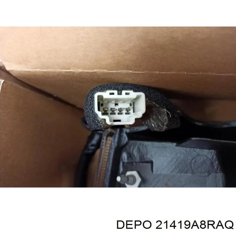 Lanterna traseira direita externa 21419A8RAQ Depo/Loro/Abakus