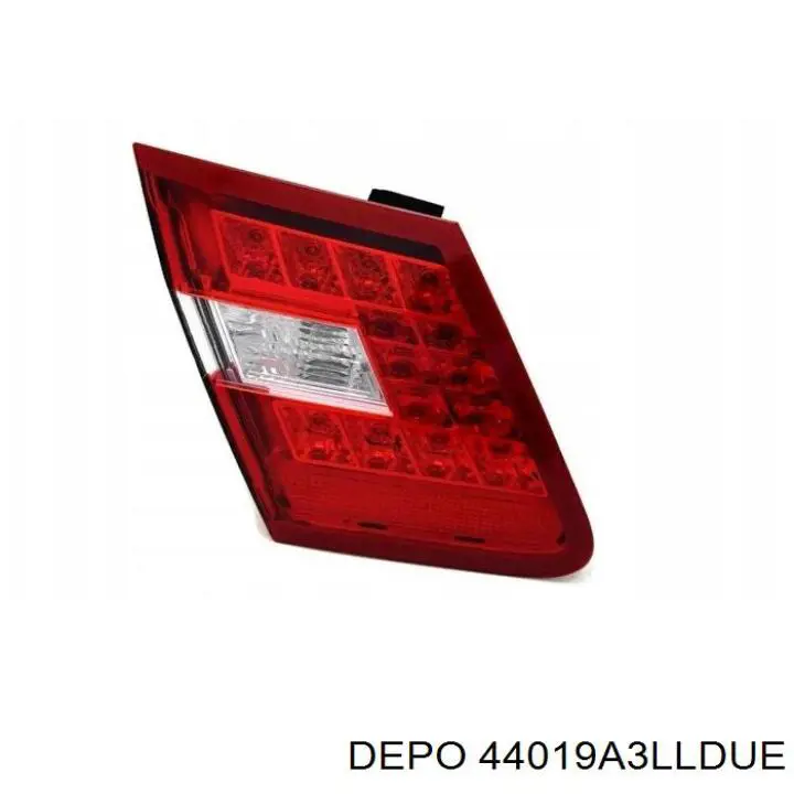 Lanterna traseira esquerda 2058200164 Mercedes