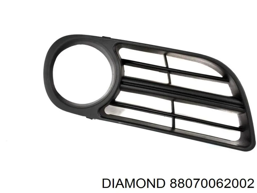 Tampão (grelha) das luzes de nevoeiro do pára-choque dianteiro esquerdo Diamond/DPA 88070062002 preço, a partir de 3,65 USD