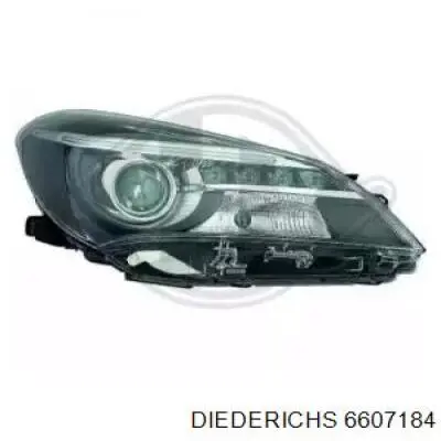 811300DA50 Toyota Luz direita