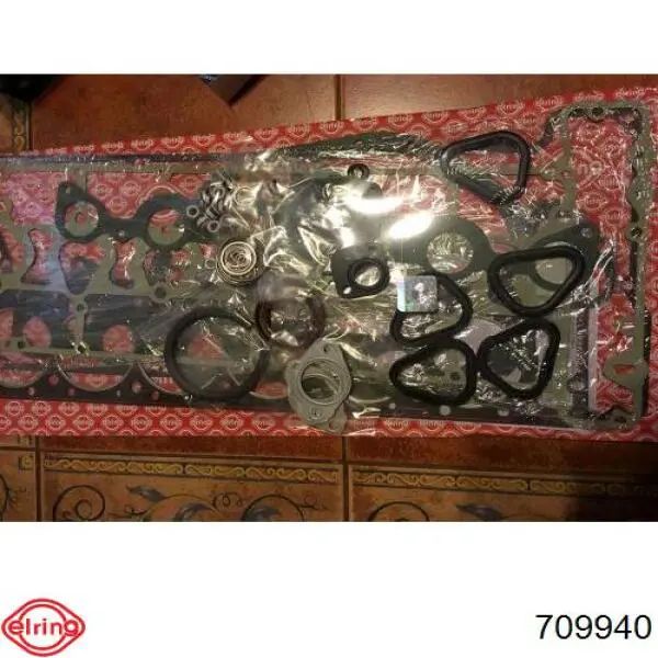 Parafuso de cabeça de motor (CBC) Elring 709940 preço, a partir de 23,68 USD