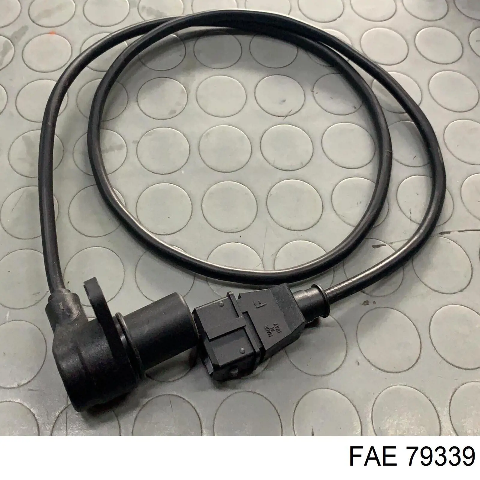 Compre 79339 FAE Sensor de posição (de revoluções) de cambota