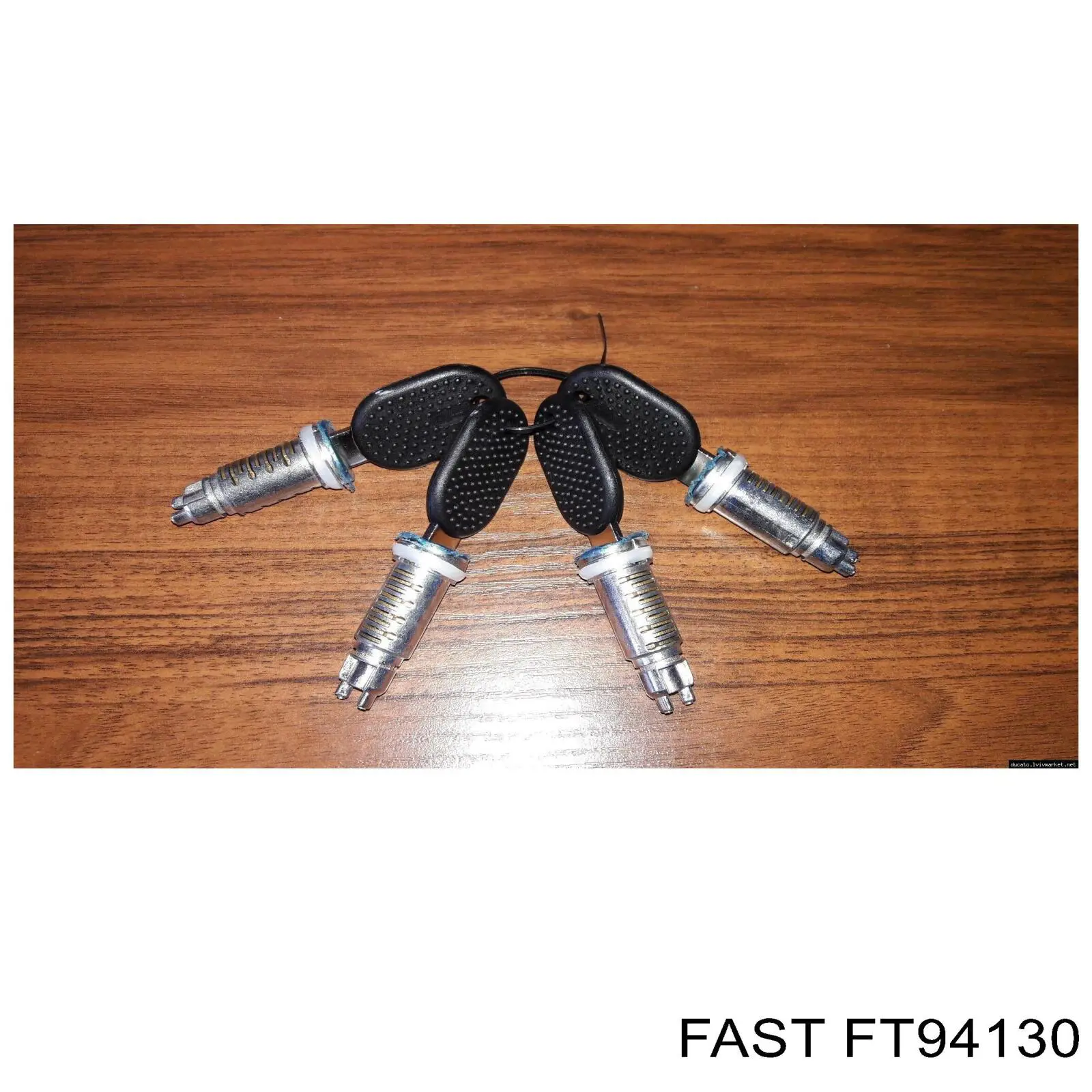 Trinco de fecho da porta dianteira direita Fast FT94130 preço, a partir de 20,34 USD