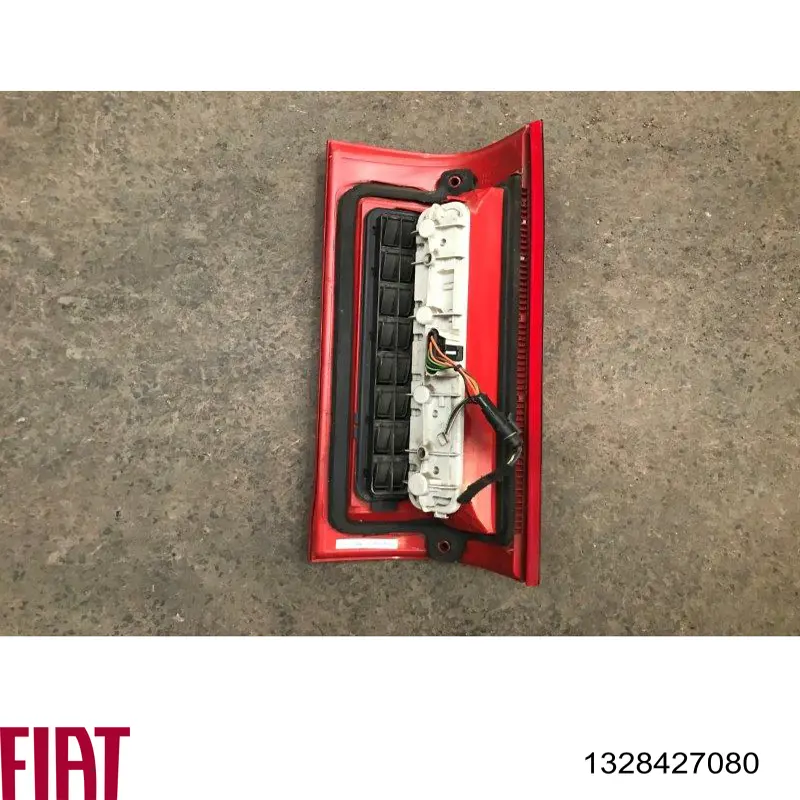 Lanterna traseira direita Fiat/Alfa/Lancia 1328427080