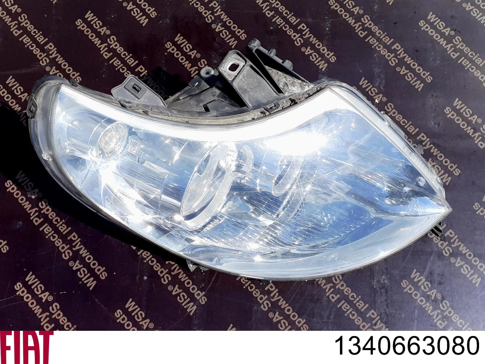 Luz direita Fiat/Alfa/Lancia 1340663080 preço, a partir de 130,82 USD
