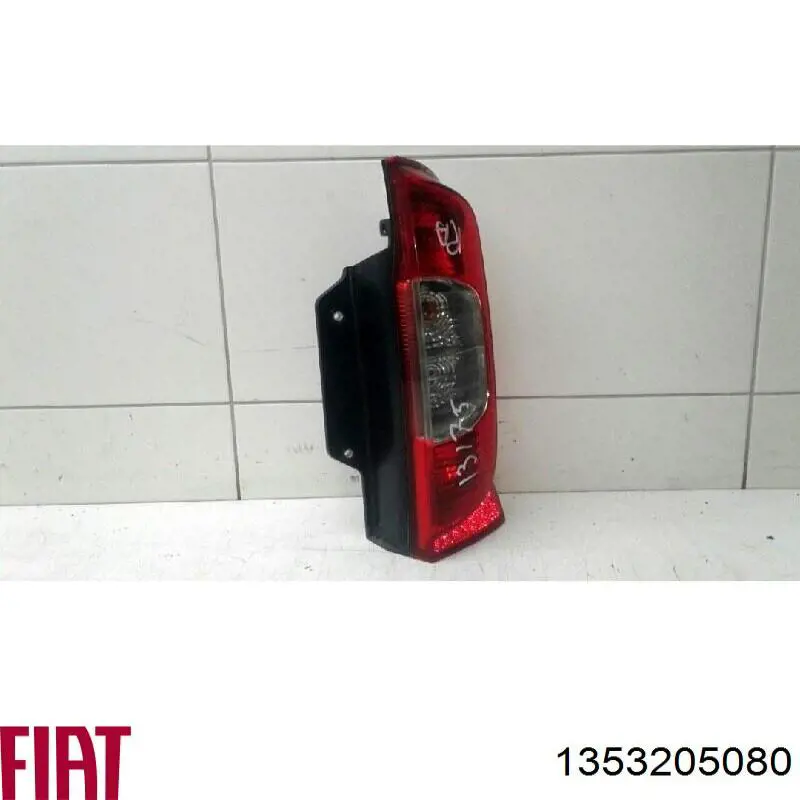 Lanterna traseira direita Fiat/Alfa/Lancia 1353205080 preço, a partir de 52,26 USD