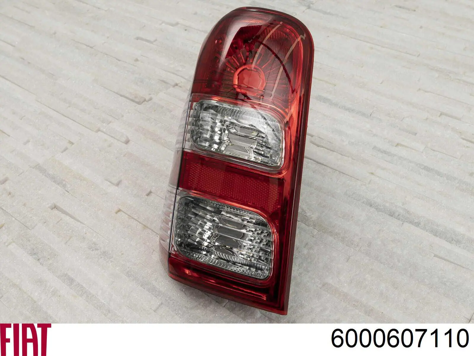 Lanterna traseira esquerda Mitsubishi 8330A945 preço, a partir de 192,39 USD