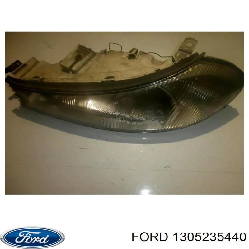 1305235440 Ford Luz esquerda