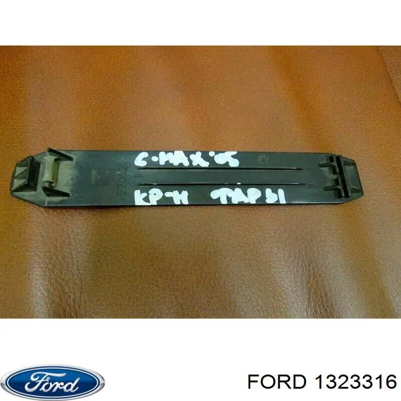 Consola (adaptador) de fixação das luzes dianteiras Ford 1323316 preço, a partir de 31,75 USD