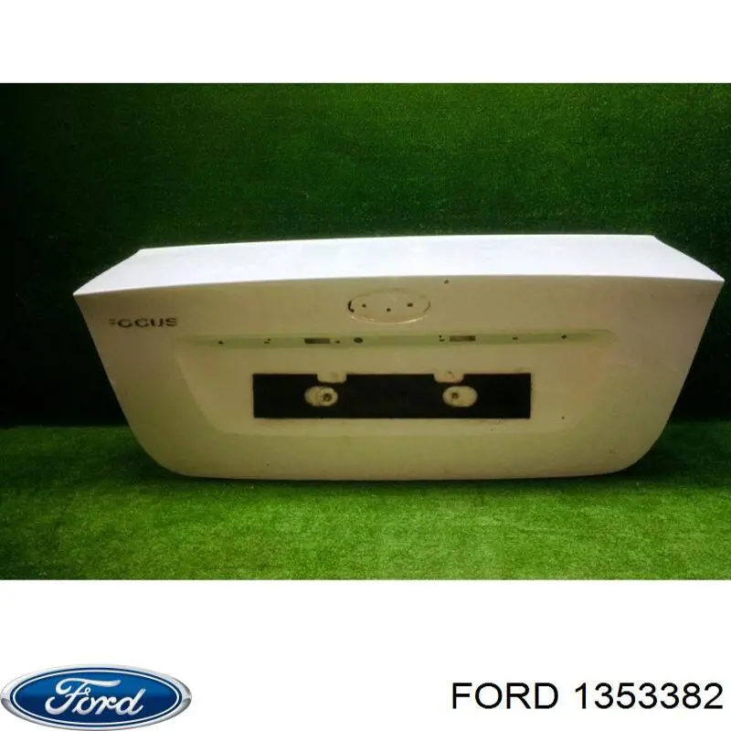 1353382 Ford Tampa de porta-malas
