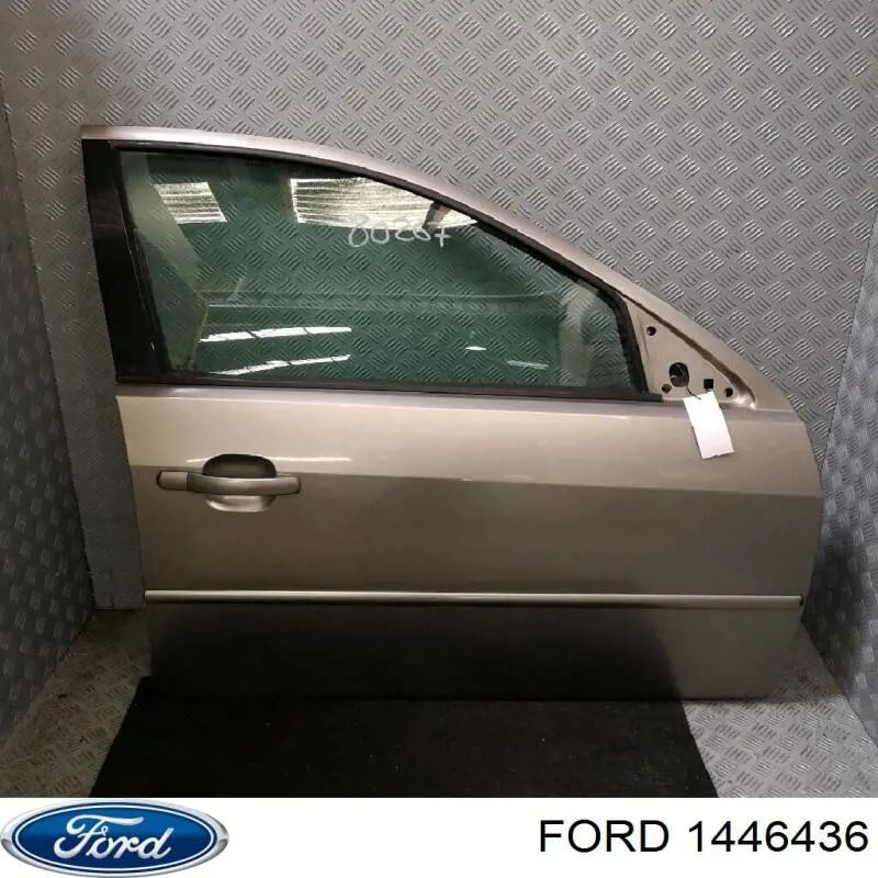 1446436 Ford Porta dianteira direita