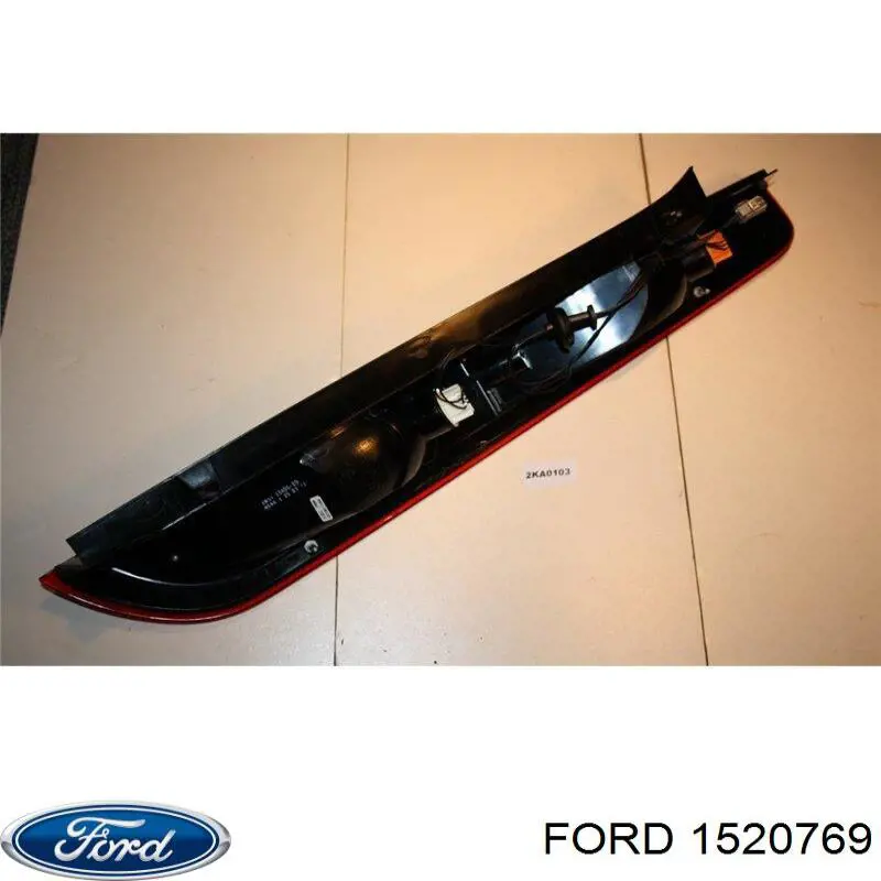 Lanterna traseira esquerda Ford 1520769 preço, a partir de 61,29 USD