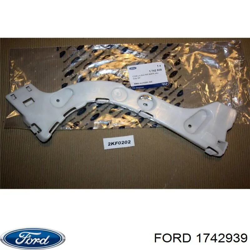 1742939 Ford Consola esquerda do pára-choque traseiro