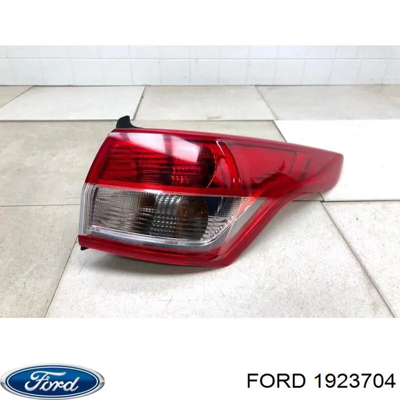 1923704 Ford Lanterna traseira direita externa