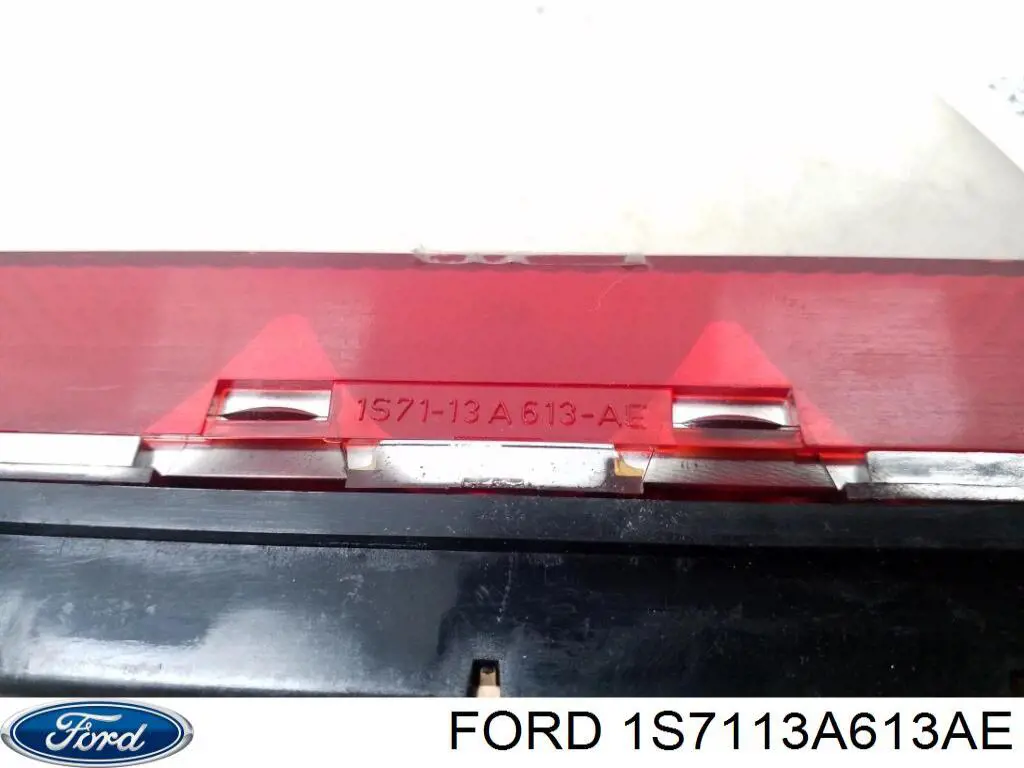 Sinal de parada traseiro adicional Ford 1S7113A613AE preço, a partir de 30,70 USD