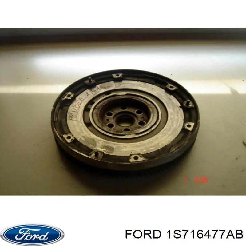 1S716477AB Ford Volante de motor