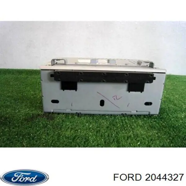AA6T18C815AE Ford Aparelhagem de som (rádio AM/FM)