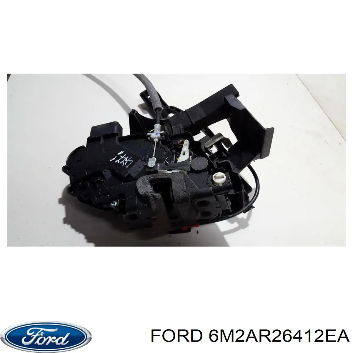 1453467 Ford Fecho da porta traseira direita