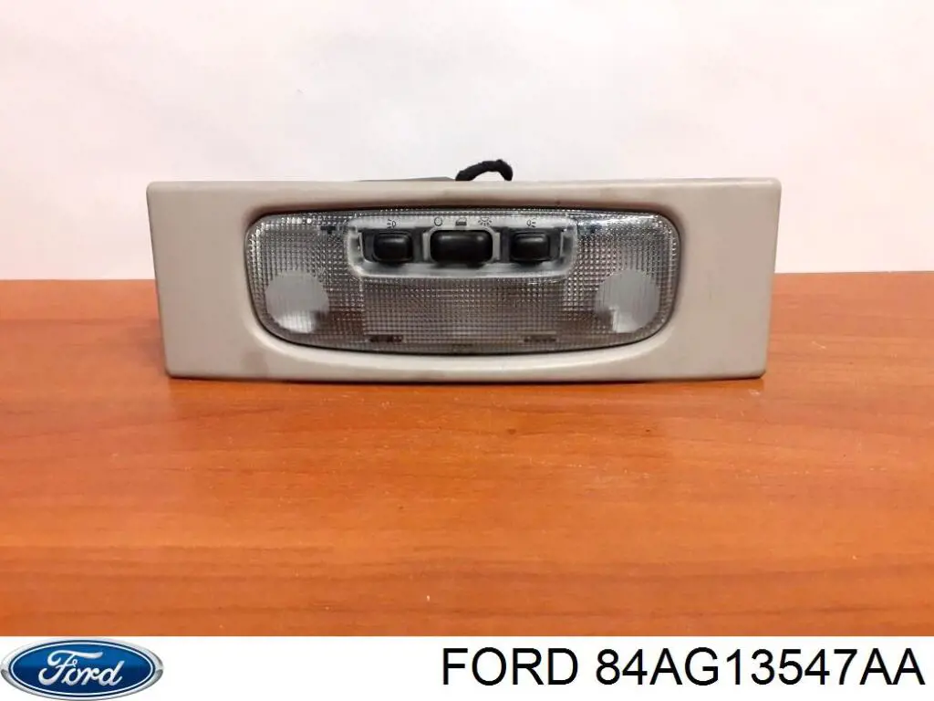 Quebra-luz de iluminação de salão (de cabina) Ford 6136623 preço, a partir de 10,25 USD