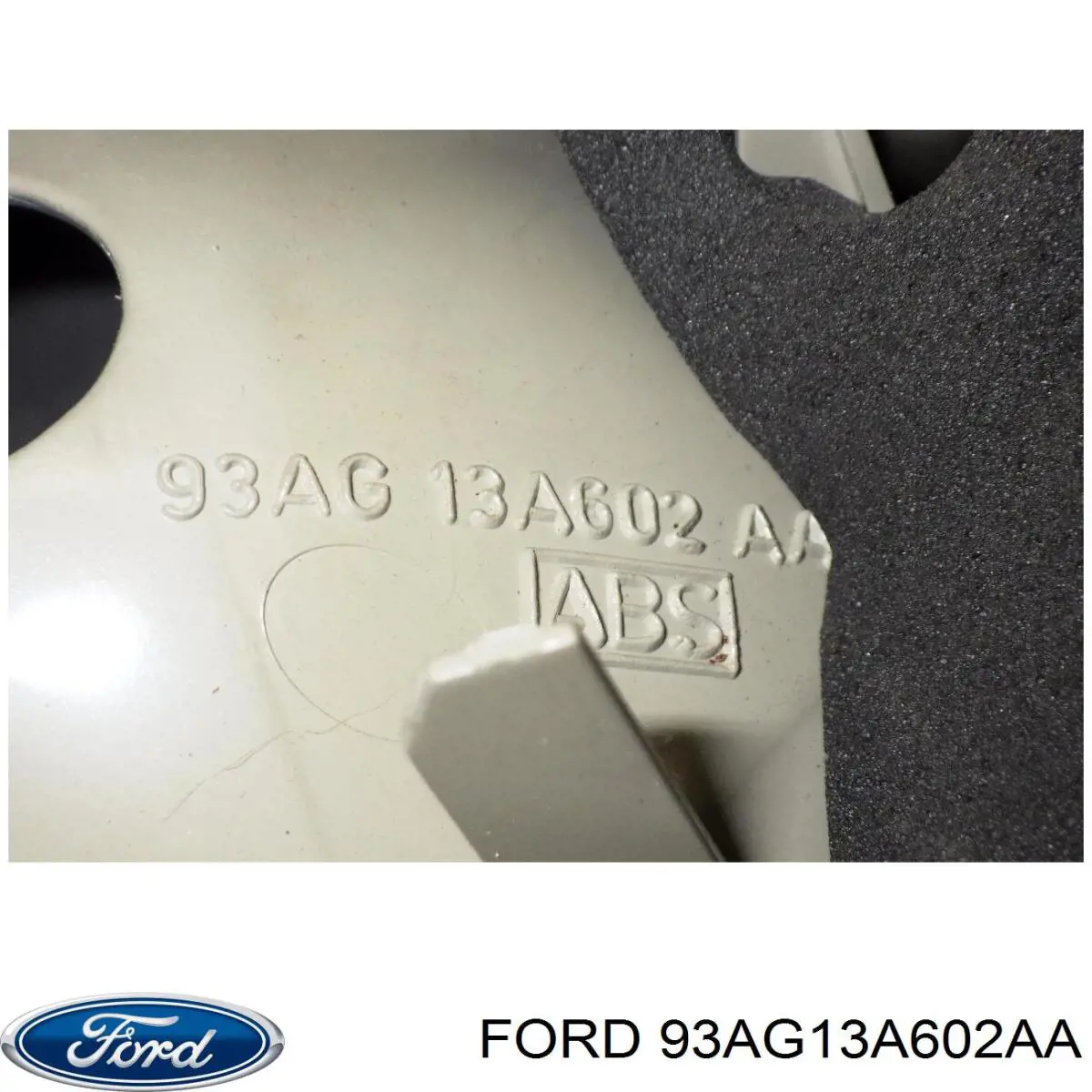 Compre 1052428 Ford Lanterna traseira direita