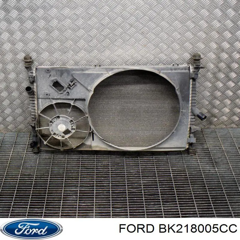 Compre 32N2081 Polcar Radiador de esfriamento de motor