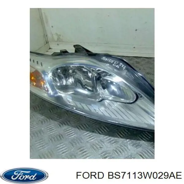Luz direita Ford 1719245 preço, a partir de 92,92 USD