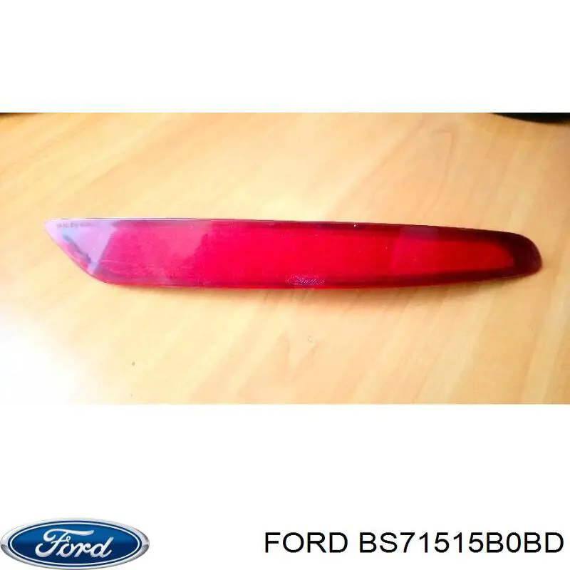 Retrorrefletor (refletor) do pára-choque traseiro direito Ford 1704430 preço, a partir de 35,01 USD