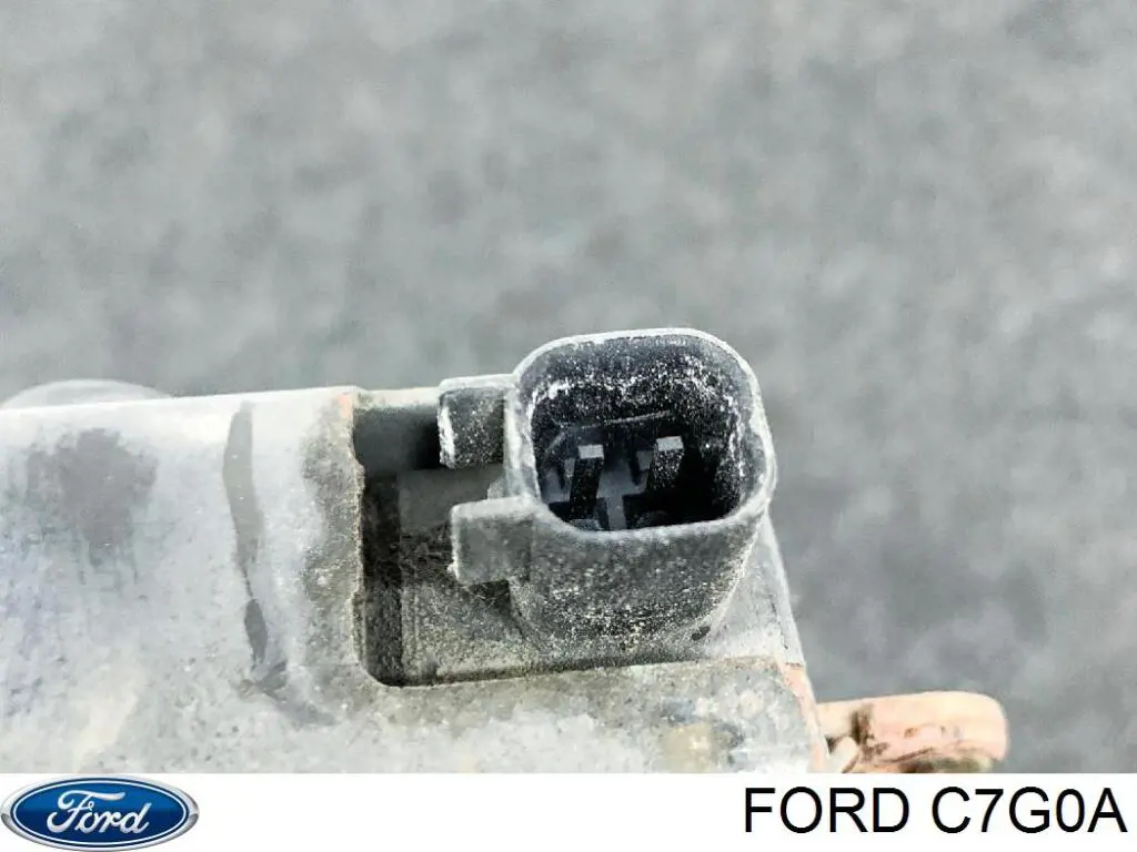 C7G0A Ford Fecho da porta dianteira direita