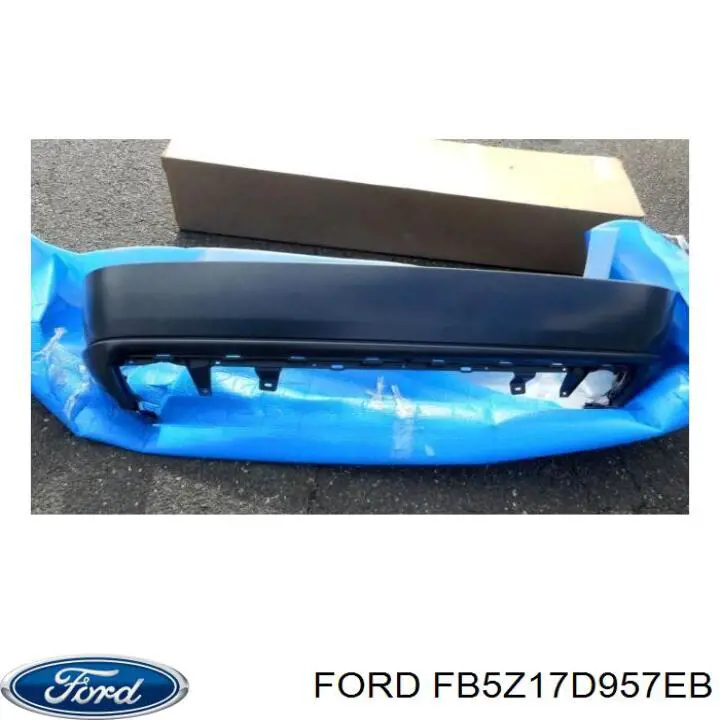  Pára-choque dianteiro Ford Explorer SUV (U5) (2011 - 2019) 