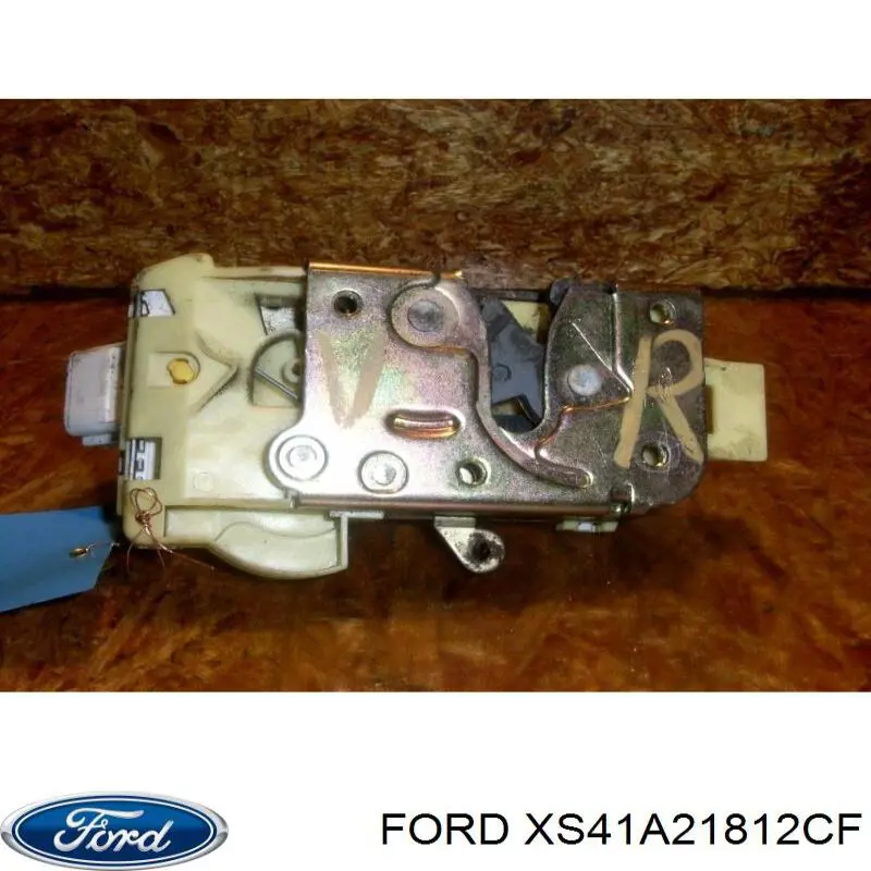 Fecho da porta dianteira direita Ford XS41A21812CF preço, a partir de 42,56 USD