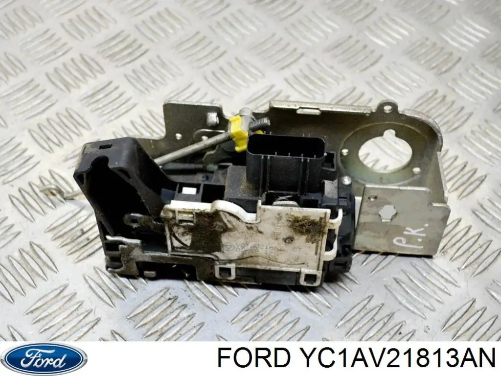 YC1AV21813AH Ford Fecho da porta dianteira esquerda