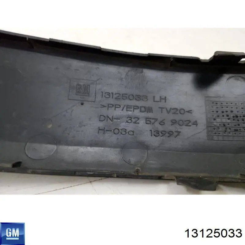 13125033 General Motors Moldura esquerda do pára-choque traseiro
