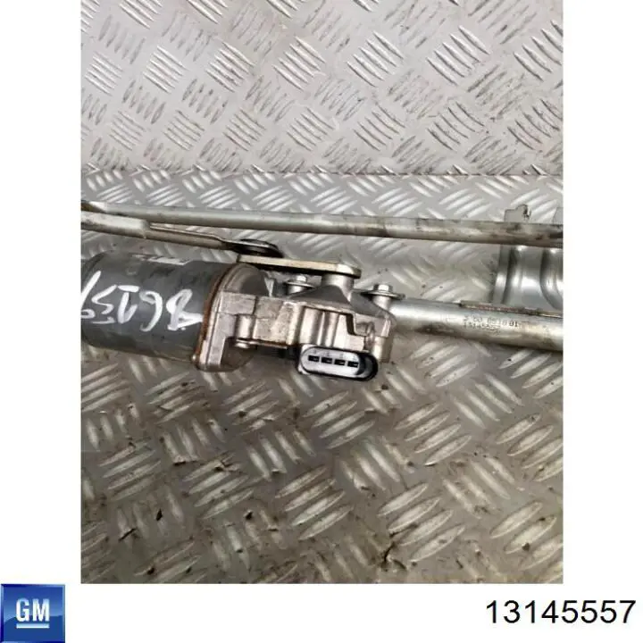 Trapézio de limpador pára-brisas 13145557 General Motors